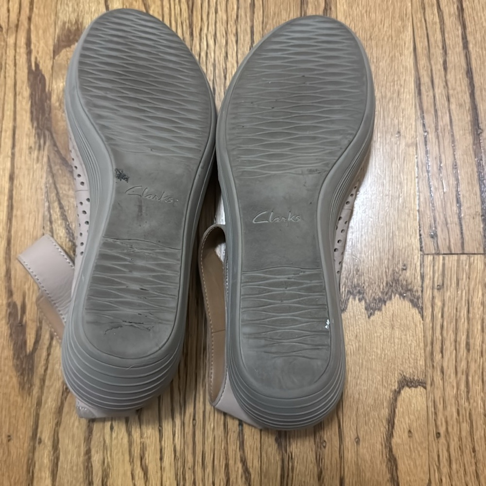 Clark’s Wedge Sandals - Picture 3 of 3